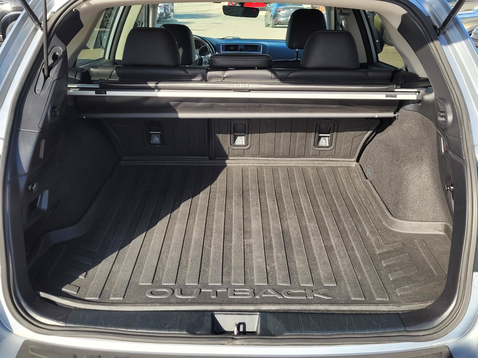 Used 2018 Subaru Outback 2.5i Limited AWD/4WD image 19