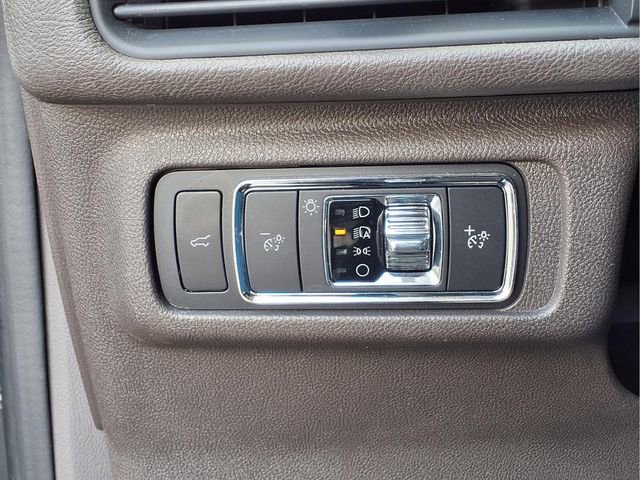 Used 2022 Lincoln Corsair AWD w/ Premium Package image 21