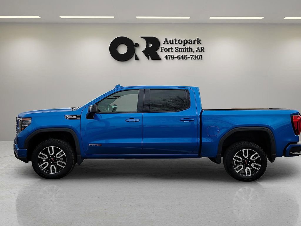 Used 2024 GMC Sierra 1500 AT4 w/ Technology Package image 3