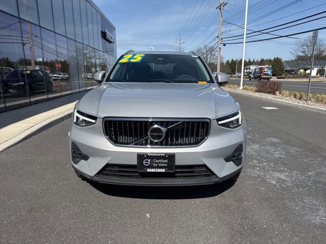 Certified 2025 Volvo XC40 B5 Plus image 7