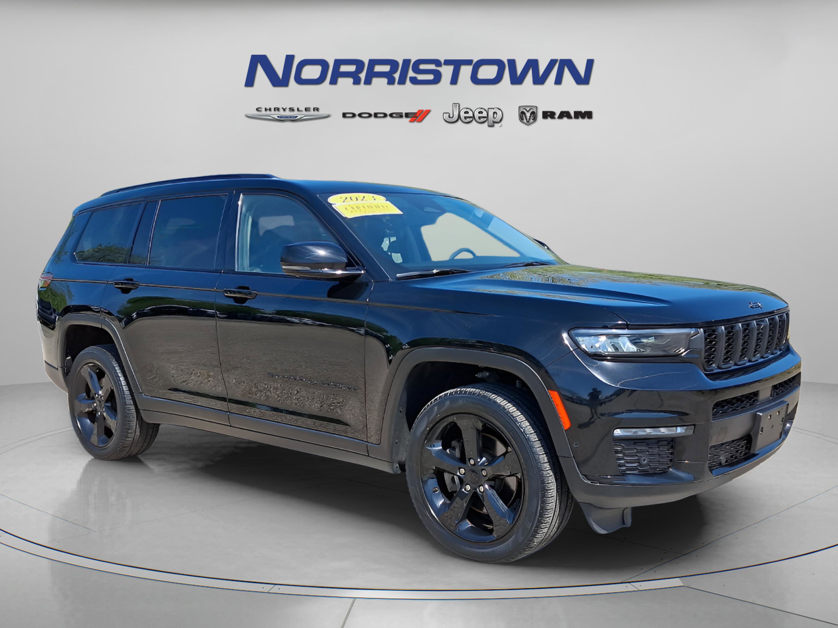 Certified 2023 Jeep Grand Cherokee L Limited w/ Luxury Tech Group II AWD/4WD image 1