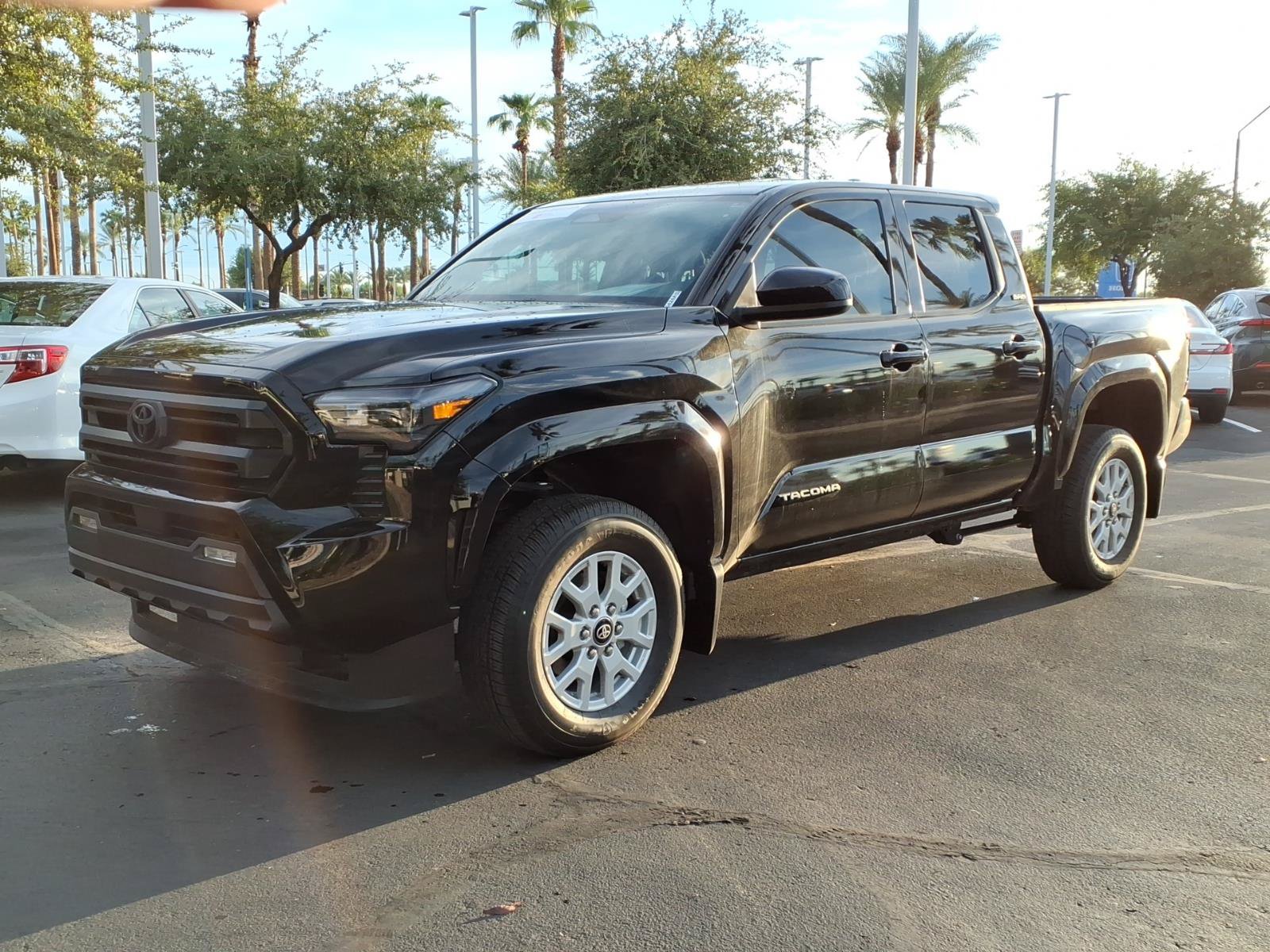 Certified 2025 Toyota Tacoma SR5 AWD/4WD image 7
