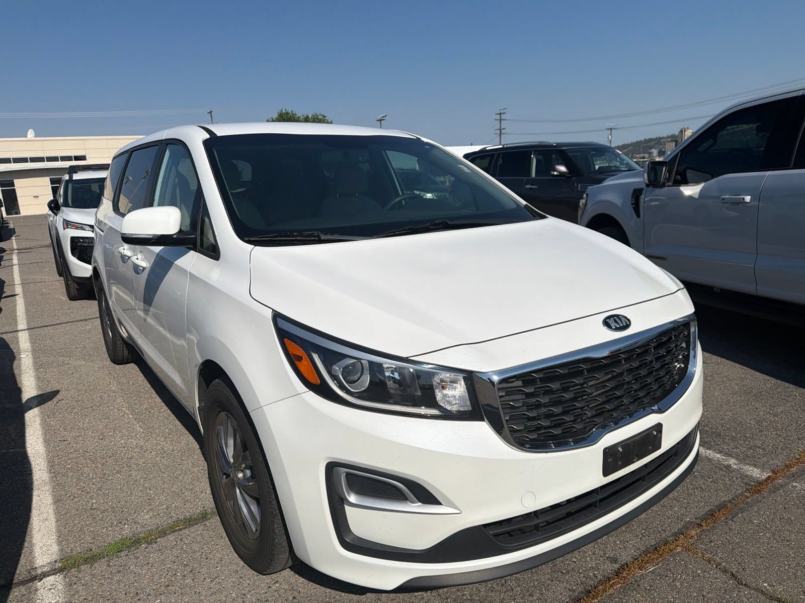 Used 2021 Kia Sedona LX FWD image 5