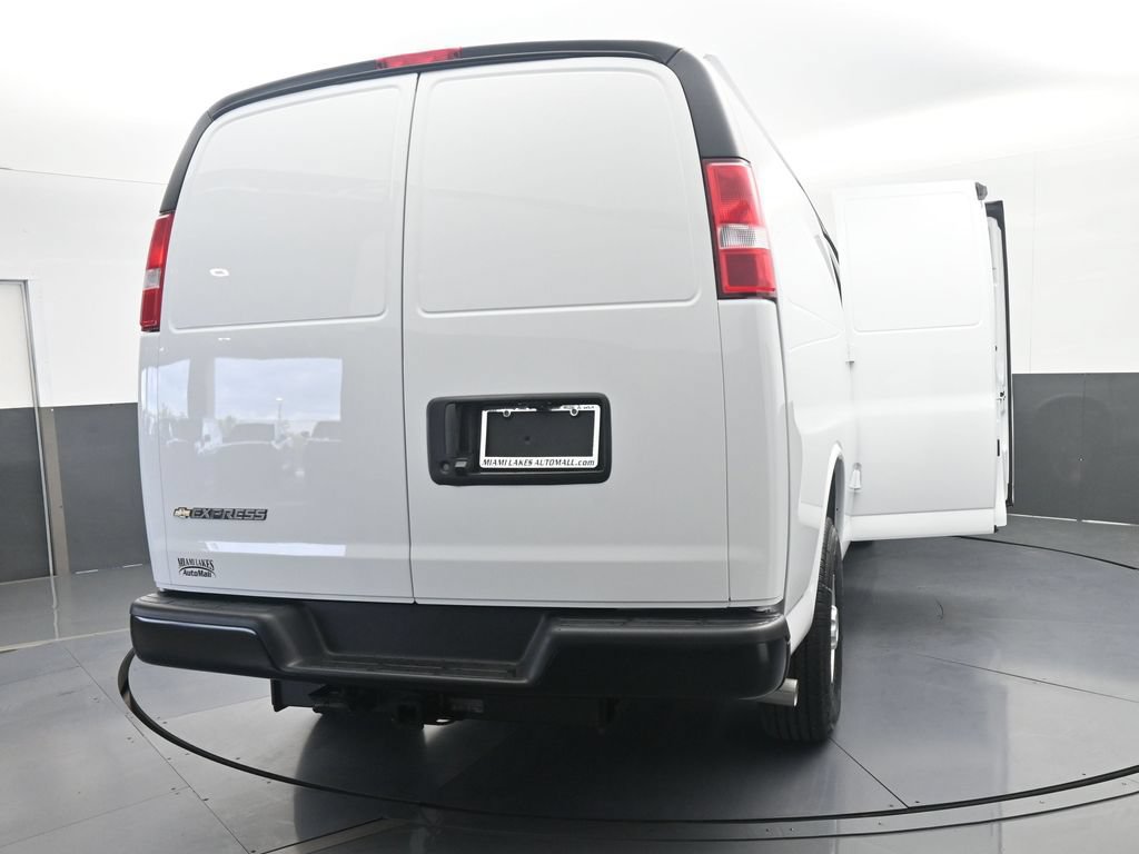 New 2026 Chevrolet Express 2500 Extended w/ Driver Convenience Package RWD image 72