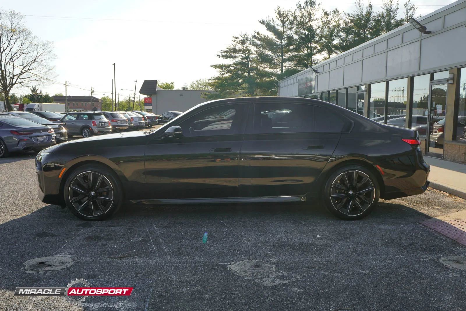 Used 2023 BMW 760i xDrive AWD/4WD image 4