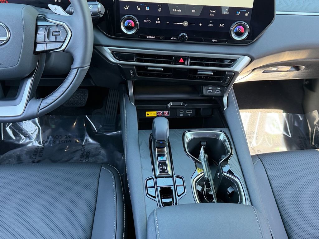 Used 2026 Lexus RX 350 Premium w/ Accessory Package (2T) AWD/4WD image 13