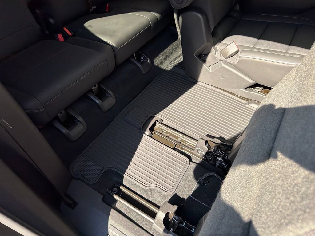 Used 2025 Buick Enclave Preferred w/ LPO, Floor Liner Package FWD image 28