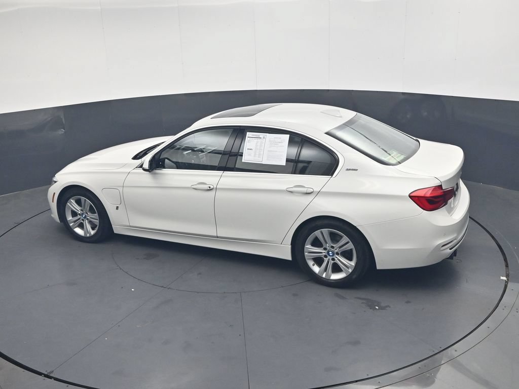 Used 2018 BMW 330e RWD image 29