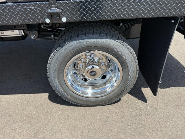 New 2026 Ford F550 4x4 Crew Cab image 23