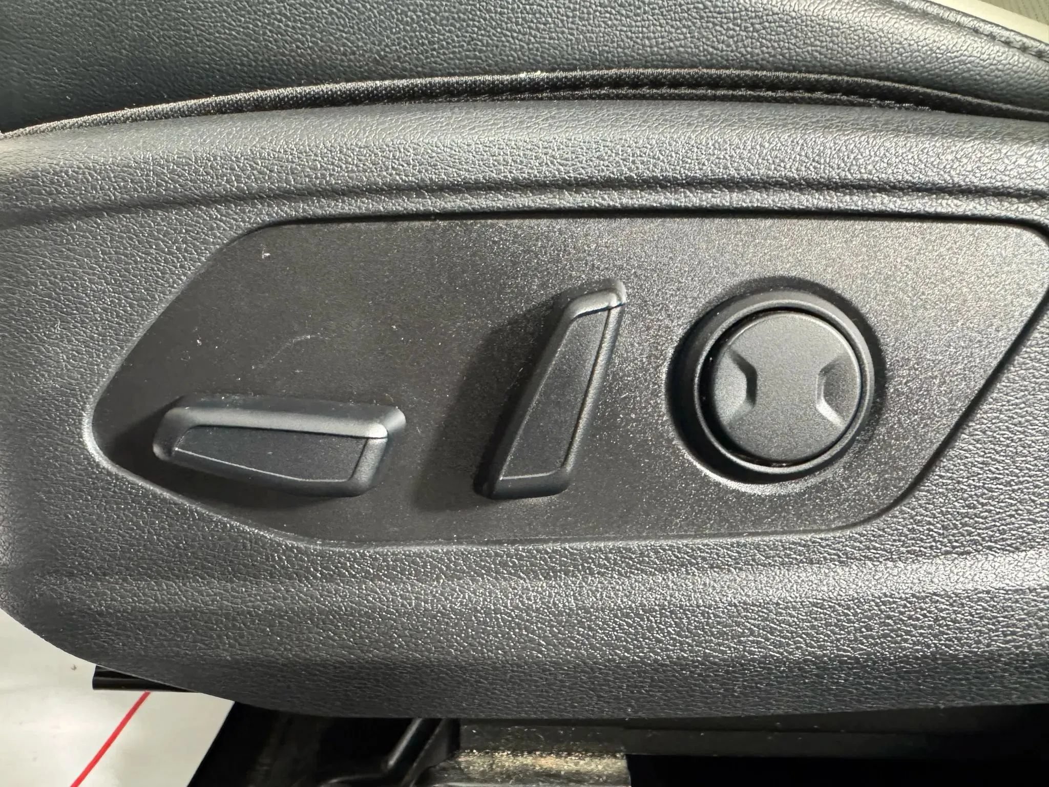 Used 2023 Kia Sportage EX AWD/4WD image 36