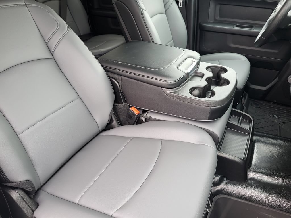 New 2026 RAM 2500 Tradesman w/ Bed Convenience Group AWD/4WD image 12