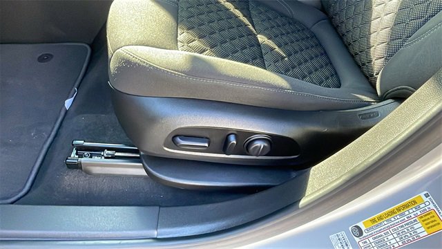 Used 2020 Chevrolet Blazer LT image 29