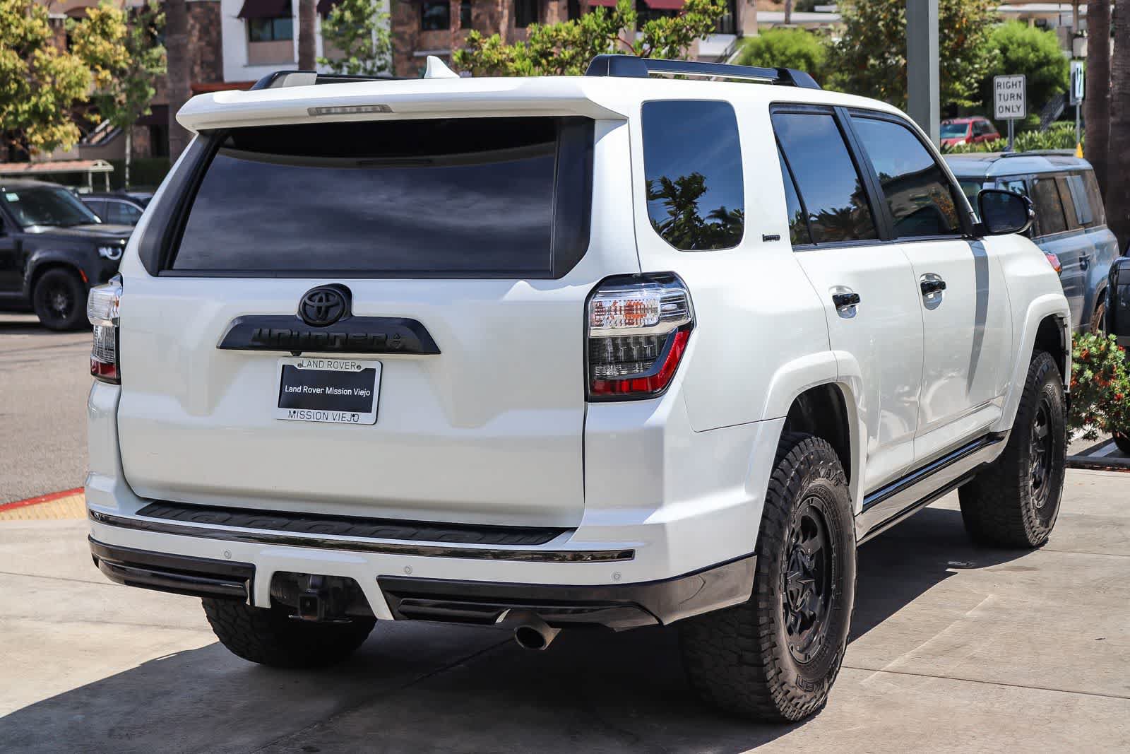 Used 2019 Toyota 4Runner Limited AWD/4WD image 6