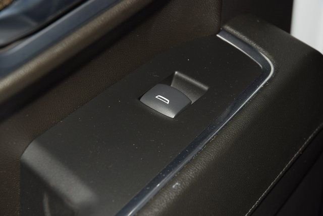 Used 2024 Chevrolet Silverado 3500 LT image 34