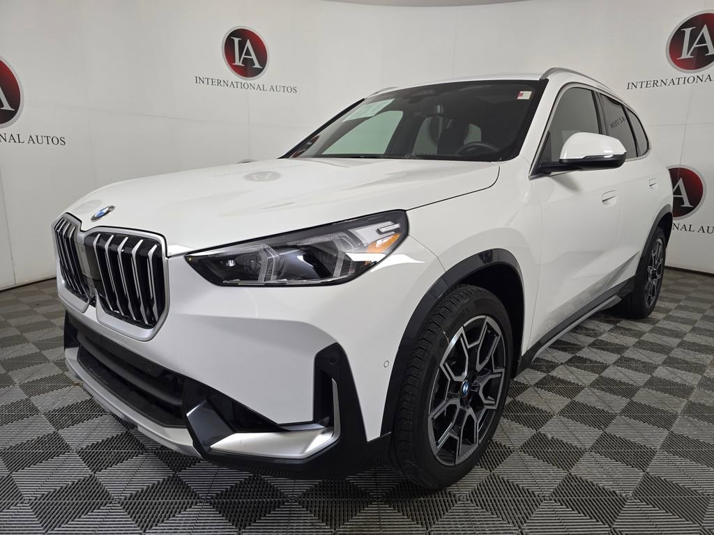 Used 2025 BMW X1 xDrive28i w/ Technology Package image 5