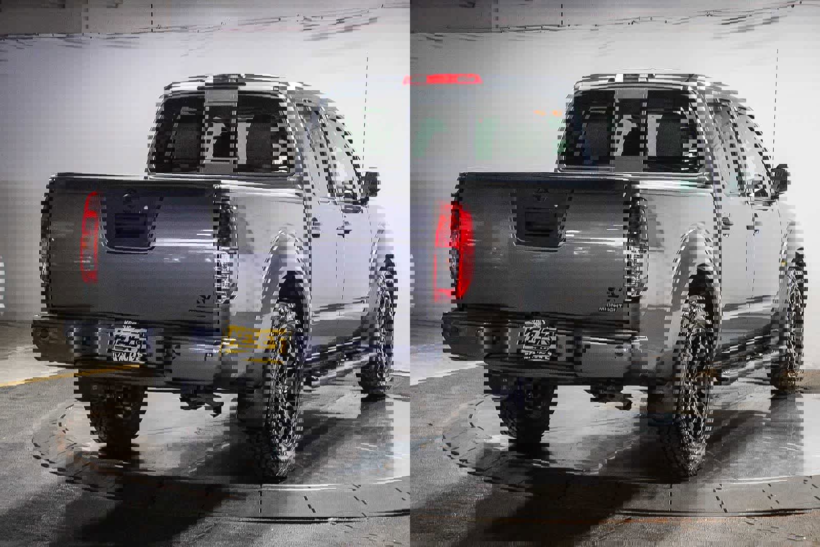 Used 2020 Nissan Frontier SV w/ Midnight Edition Floor Mats image 4