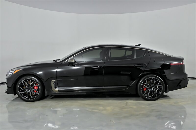 Used 2022 Kia Stinger GT2 AWD/4WD image 8