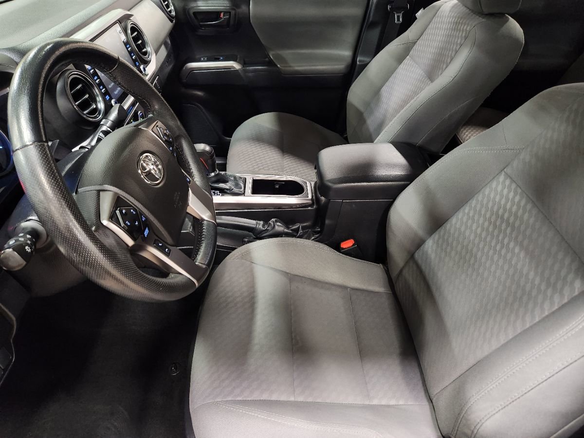 Used 2022 Toyota Tacoma SR5 RWD image 29