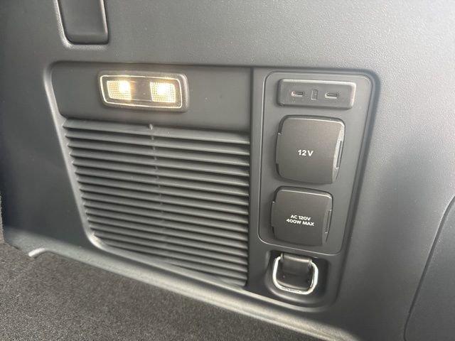New 2025 Ford Expedition Tremor image 14