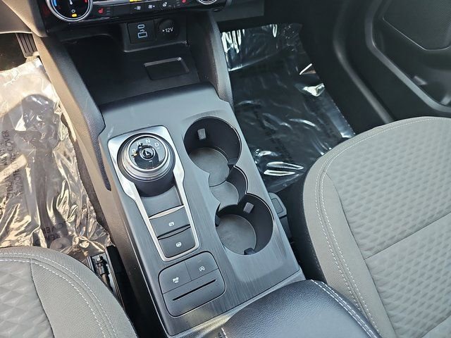 Used 2022 Ford Escape SE w/ Convenience Package image 24