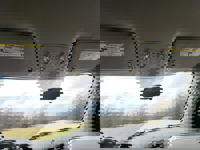 Used 2012 Chevrolet Traverse LT image 22