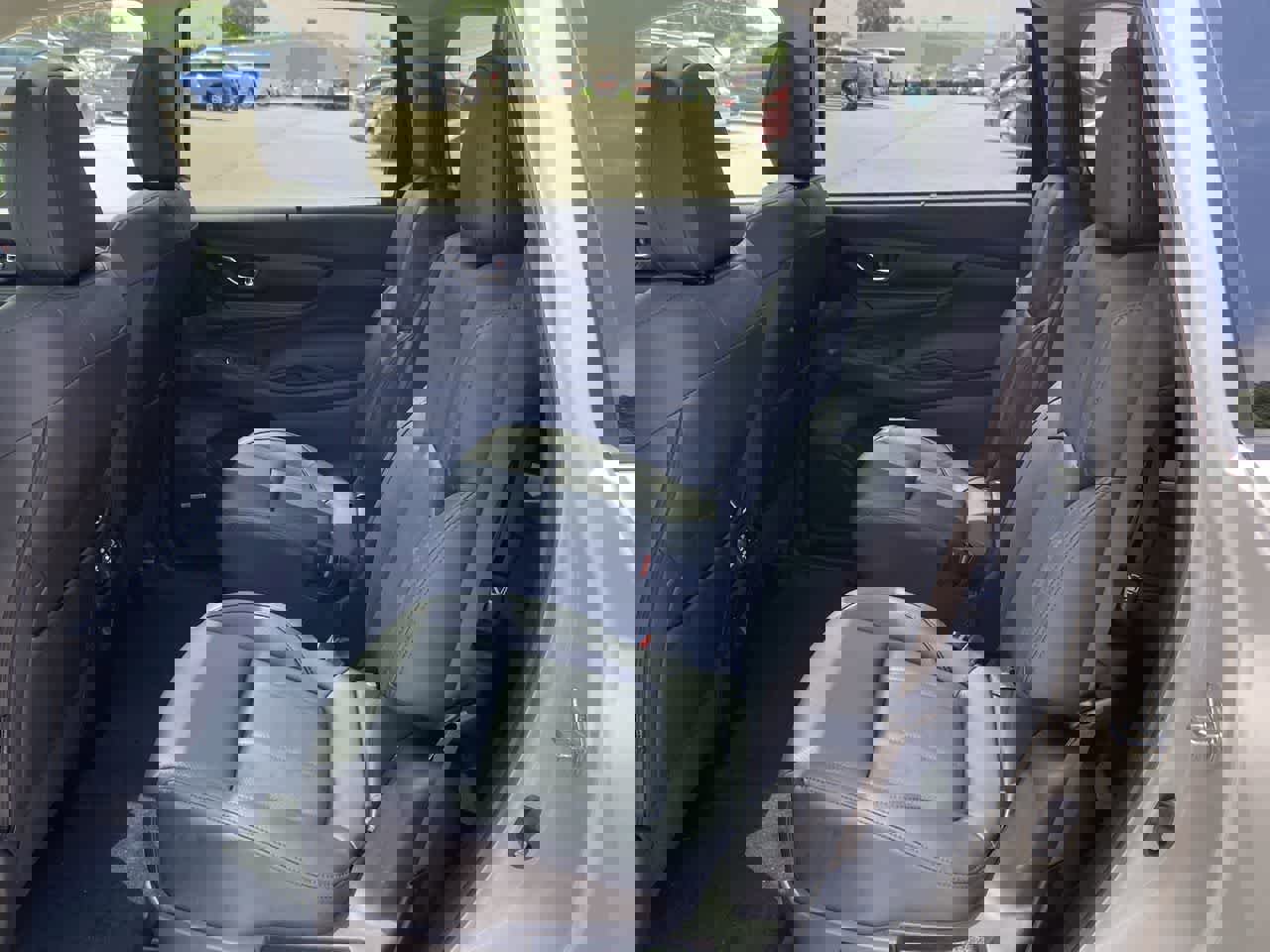 Used 2025 Subaru Ascent Bronze Edition image 19