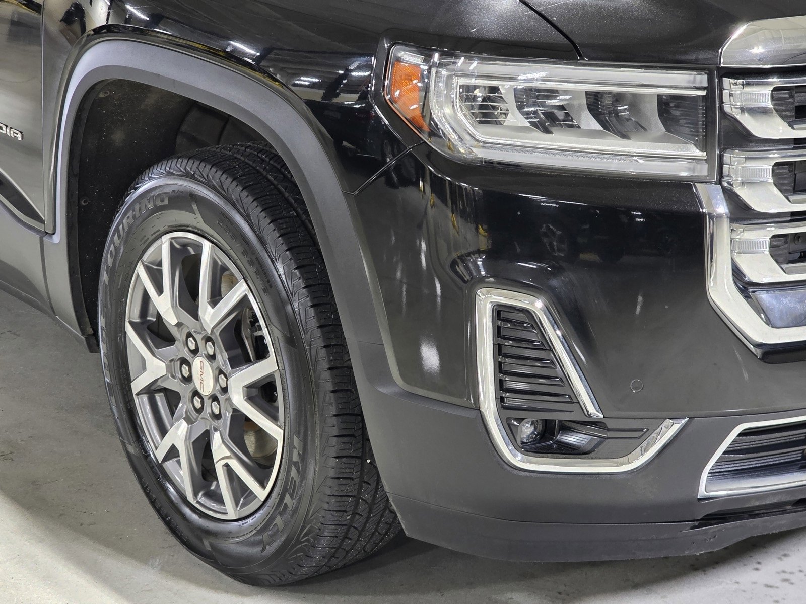 Used 2023 GMC Acadia SLT image 10