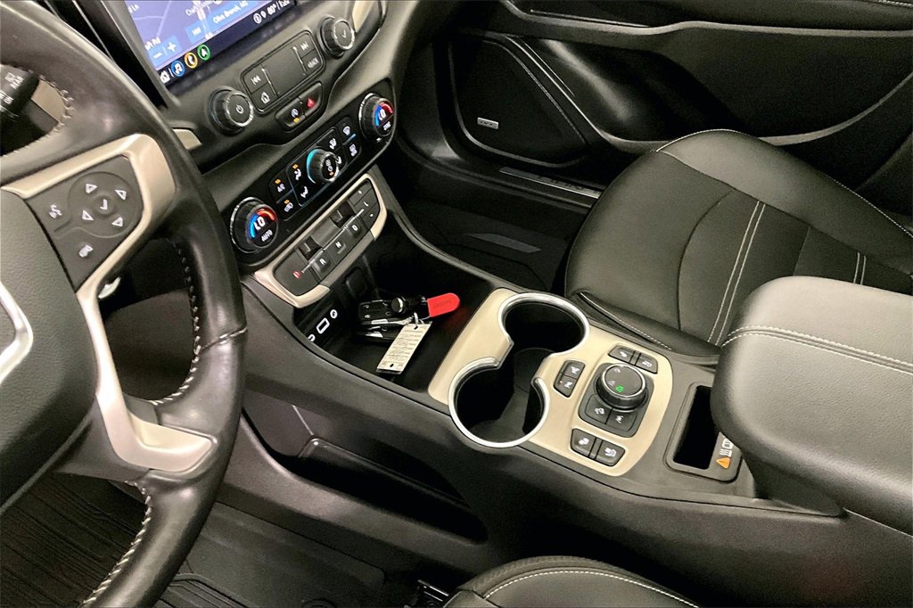 Used 2022 GMC Terrain Denali w/ Denali Premium Package image 17