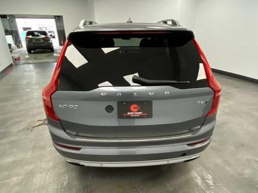 Used 2017 Volvo XC90 T6 Momentum w/ Vision Package AWD/4WD image 5