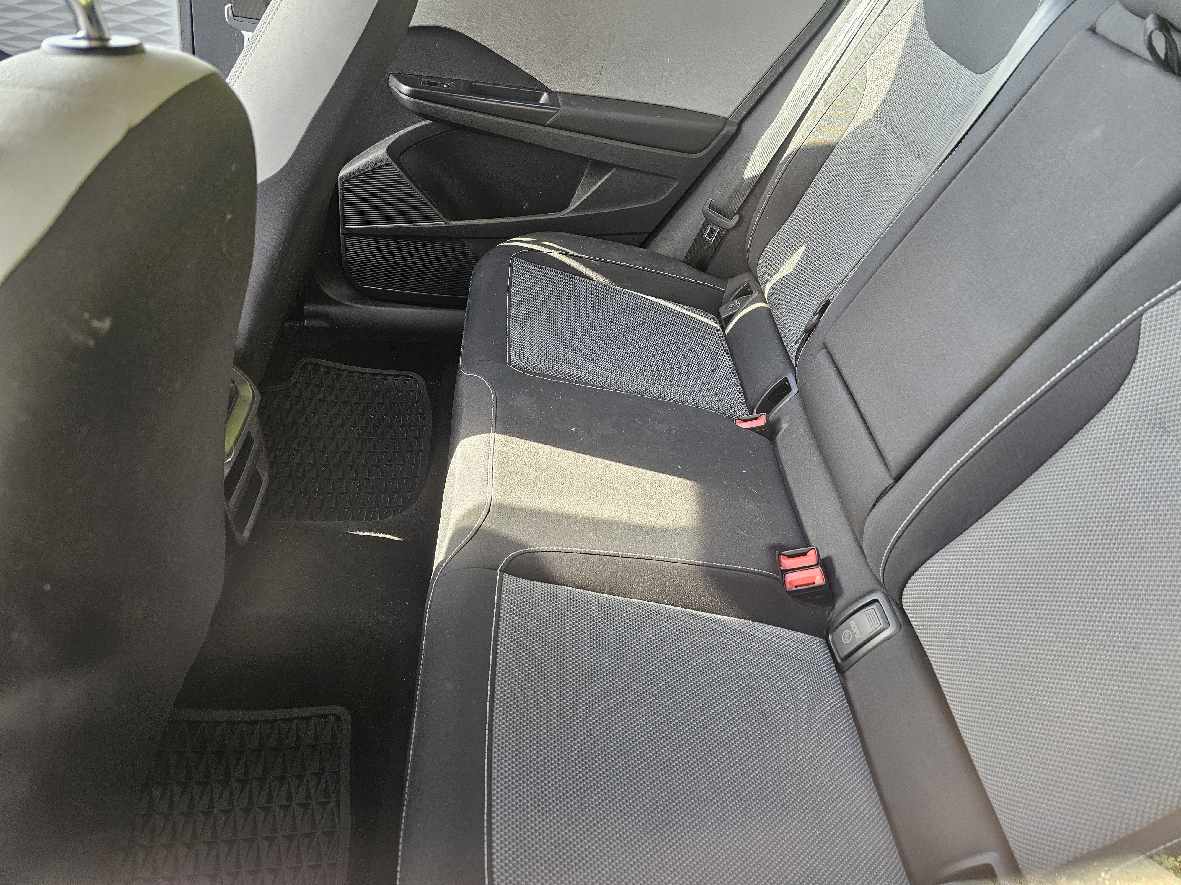 Used 2022 Volkswagen Taos S image 14