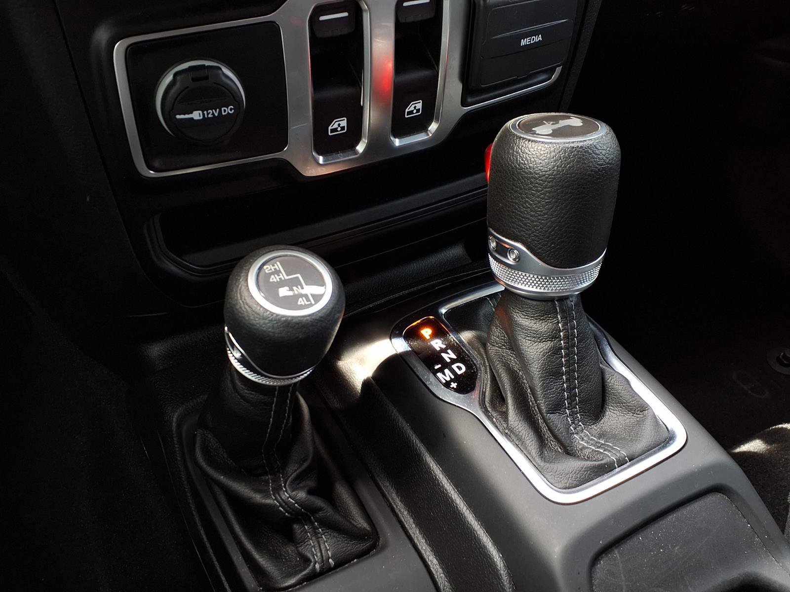 Used 2024 Jeep Wrangler Sport S image 2