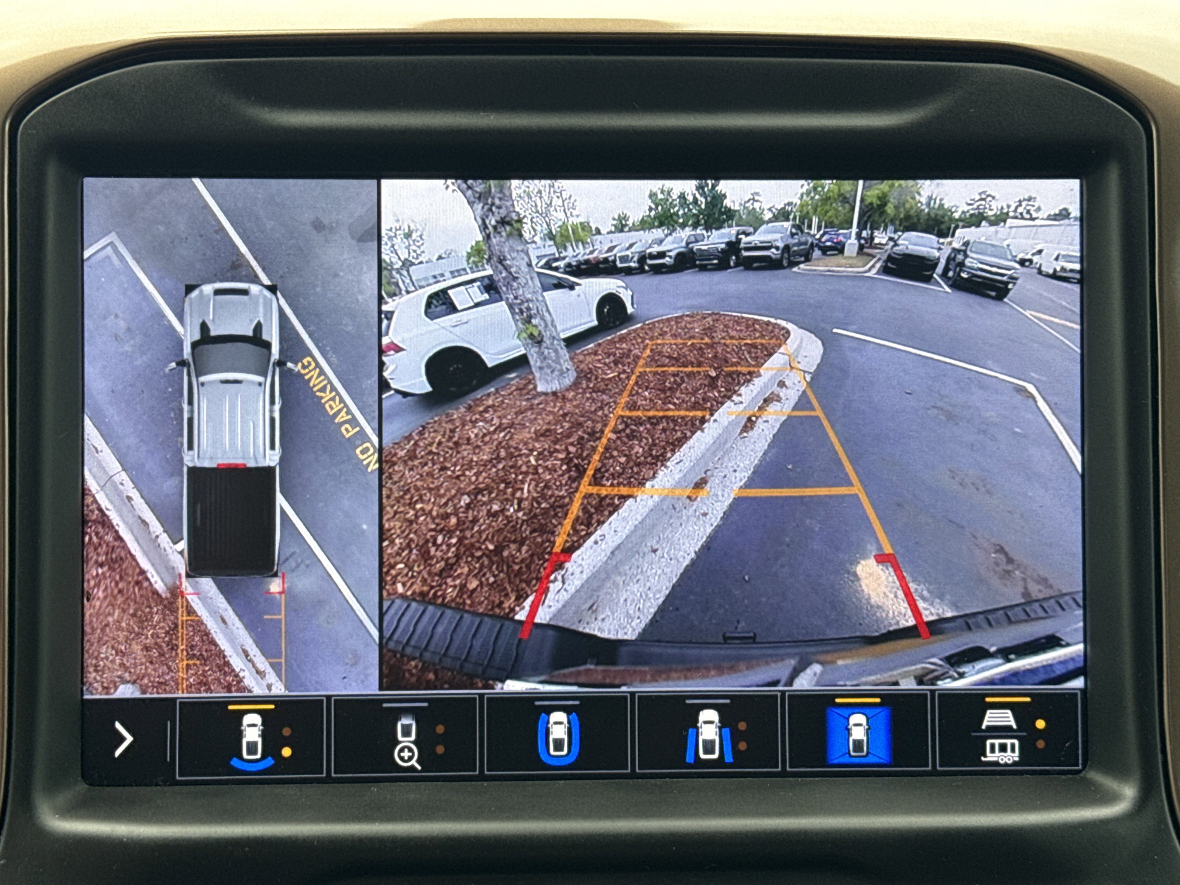 Used 2022 Chevrolet Silverado 2500 High Country w/ Z71 Off-Road Package image 37