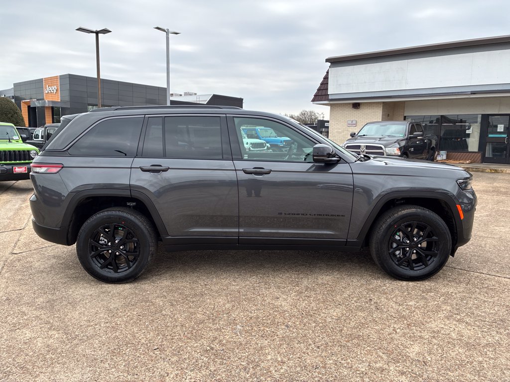 New 2026 Jeep Grand Cherokee Altitude AWD/4WD image 6