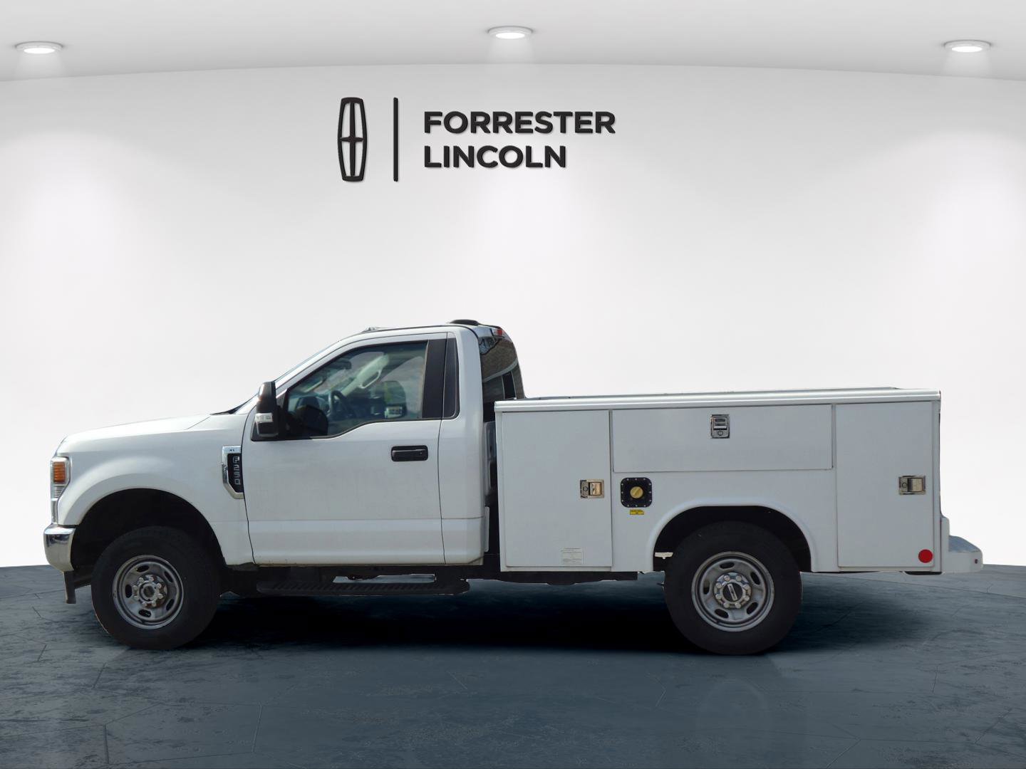 Used 2020 Ford F250 XL w/ Power Equipment Group image 6