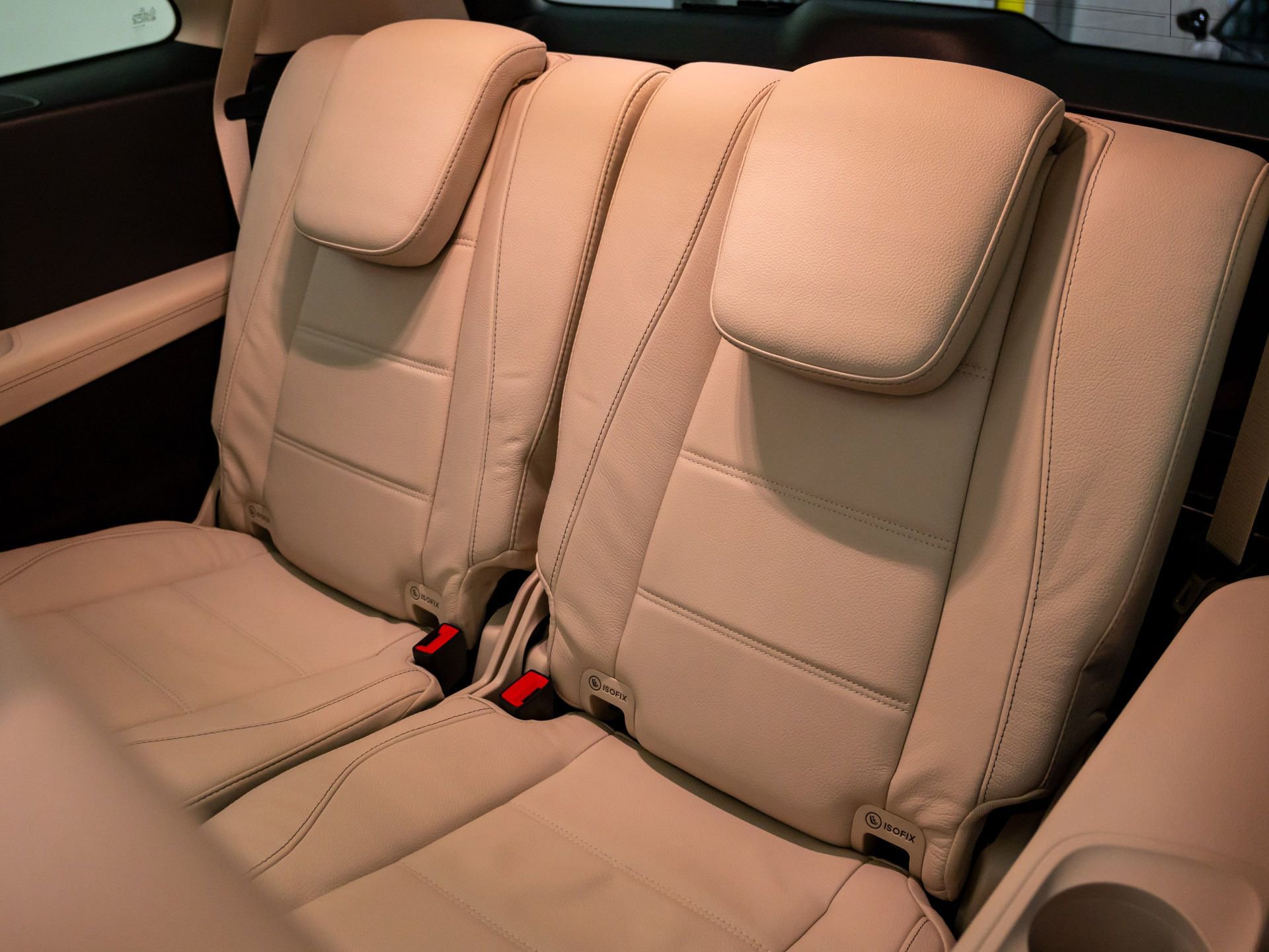 Used 2026 Mercedes-Benz GLS 450 4MATIC image 19