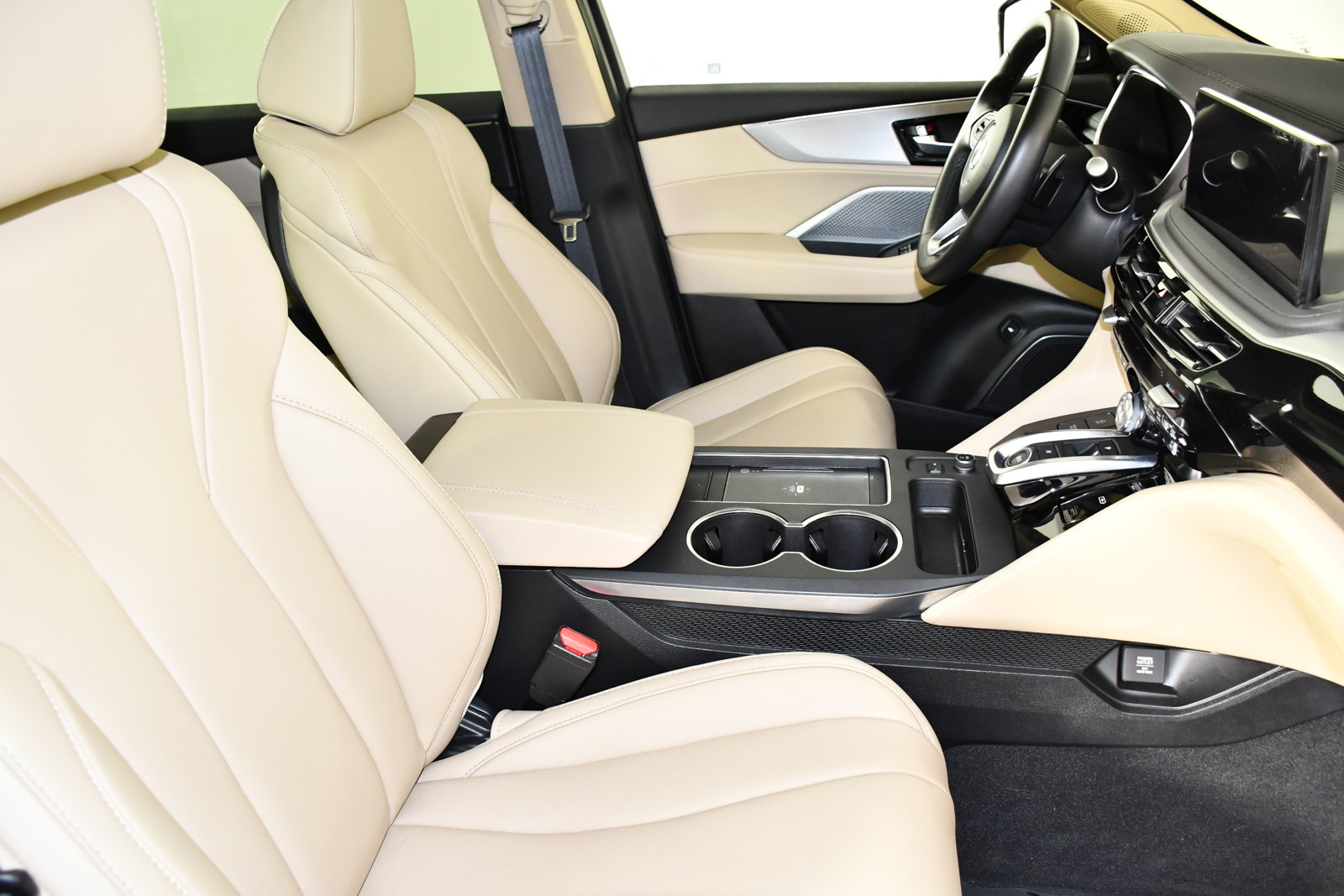 Certified 2025 Acura MDX SH-AWD image 42