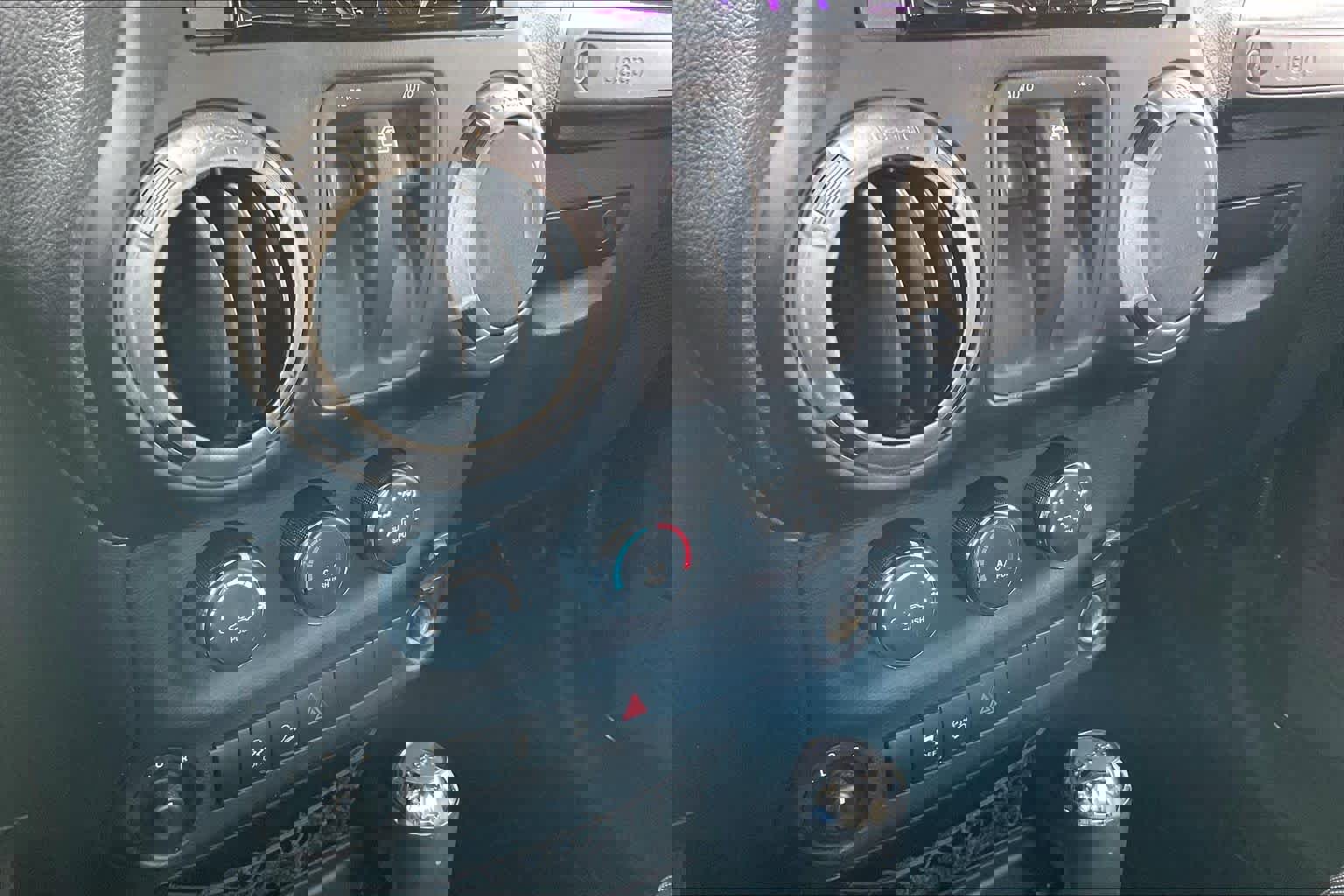 Used 2012 Jeep Wrangler Sport image 31