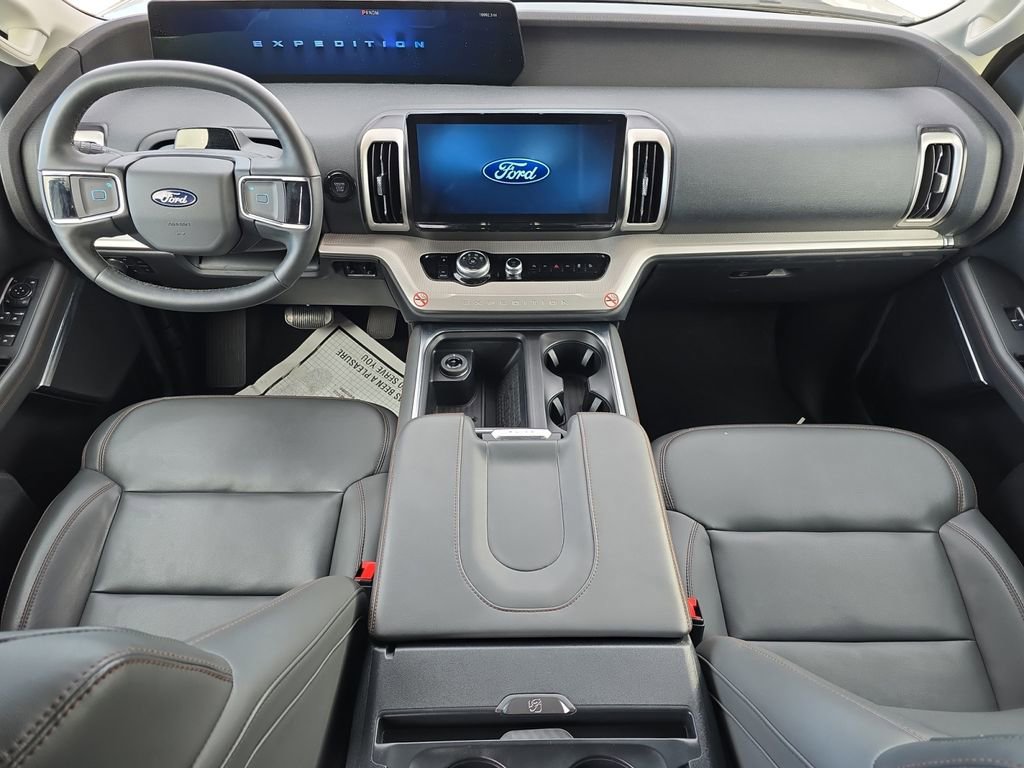 Used 2025 Ford Expedition Max Active image 12