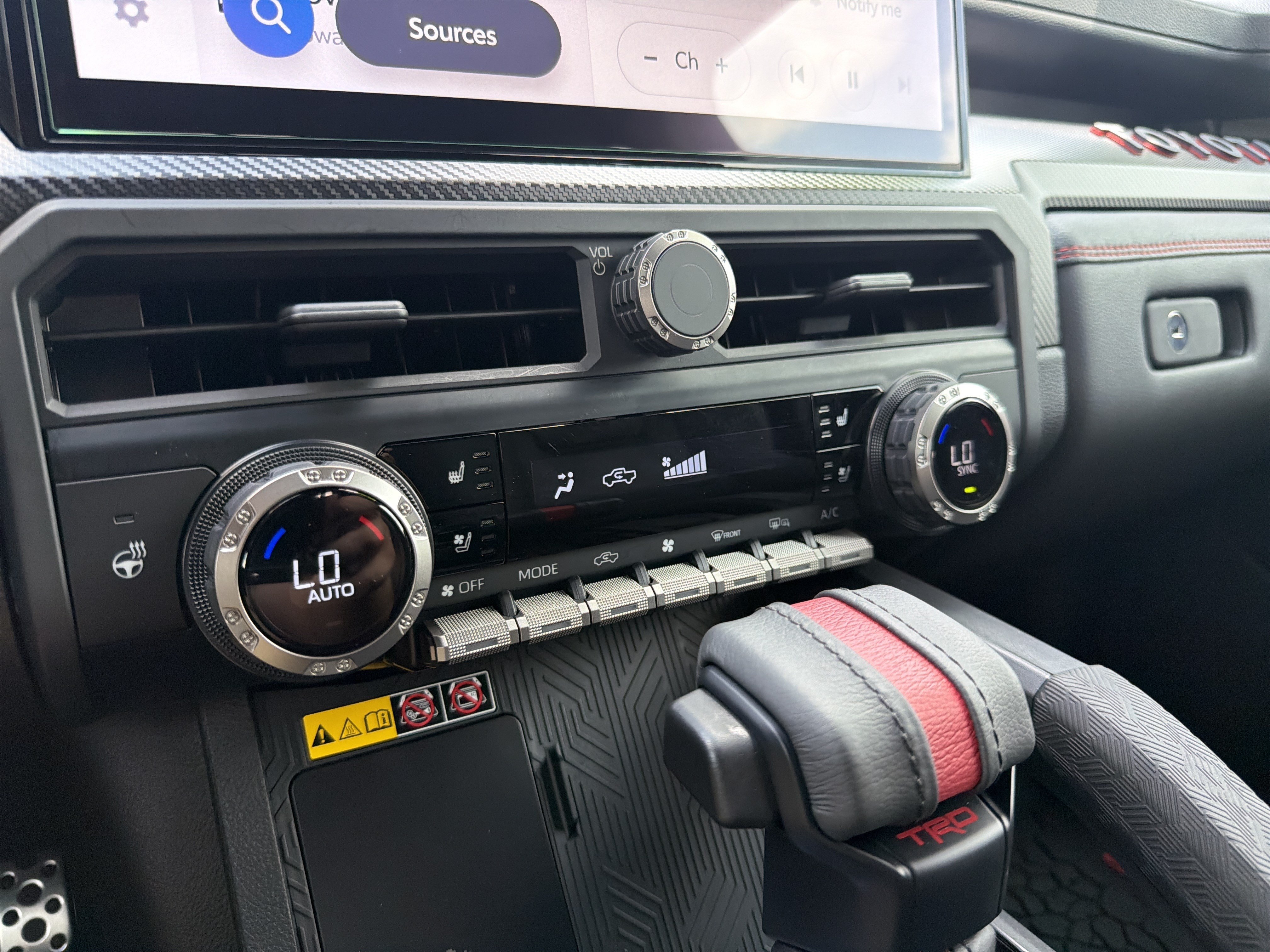 Certified 2025 Toyota Tacoma TRD Pro AWD/4WD image 8