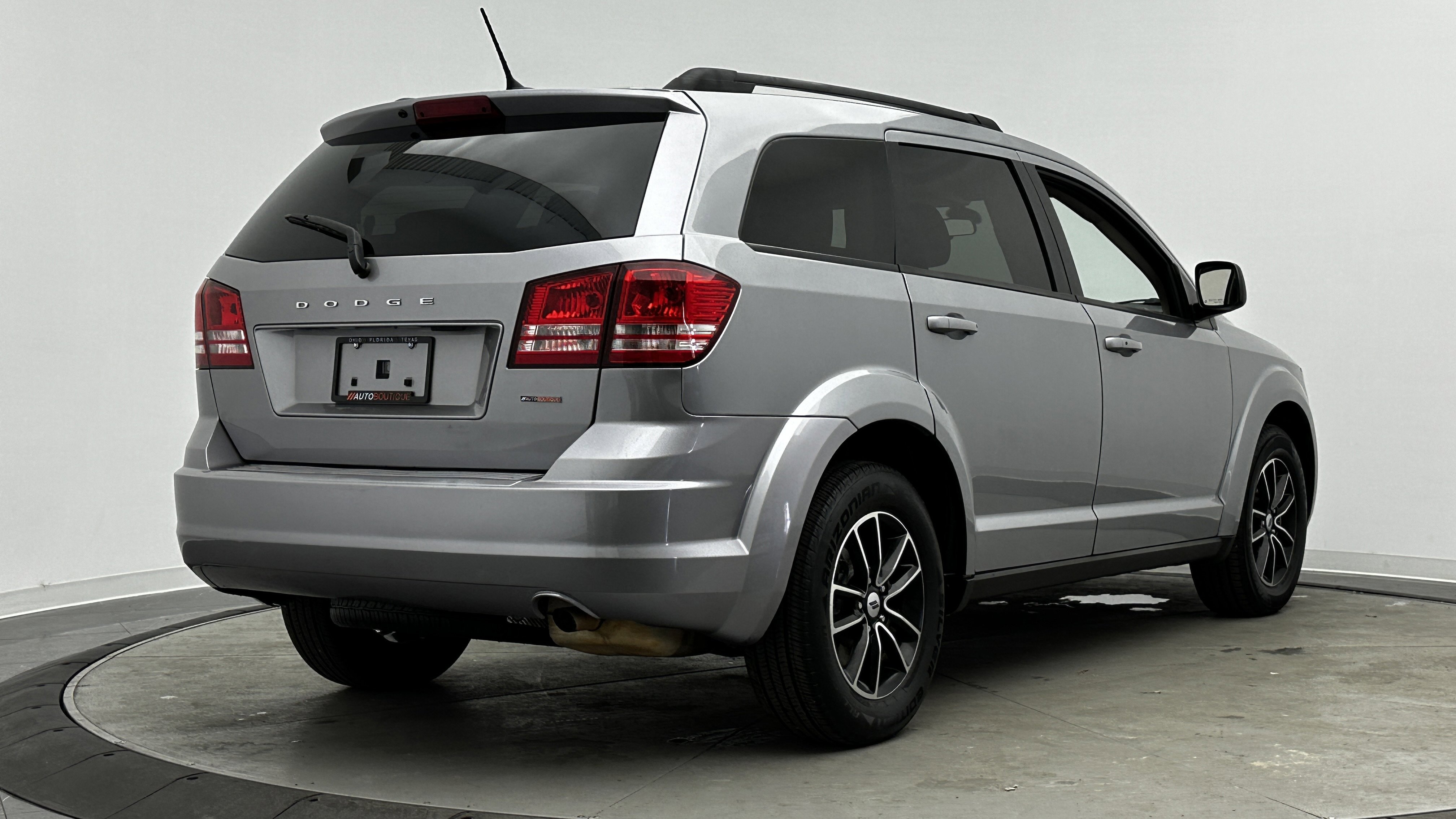 Used 2018 Dodge Journey SE w/ Popular Equipment Group image 7