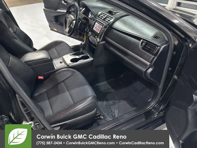 Used 2013 Toyota Camry SE image 31