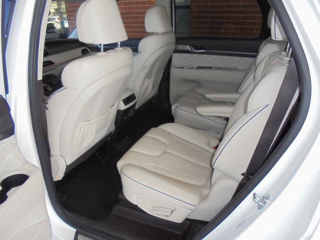 Used 2020 Hyundai Palisade Limited FWD image 9