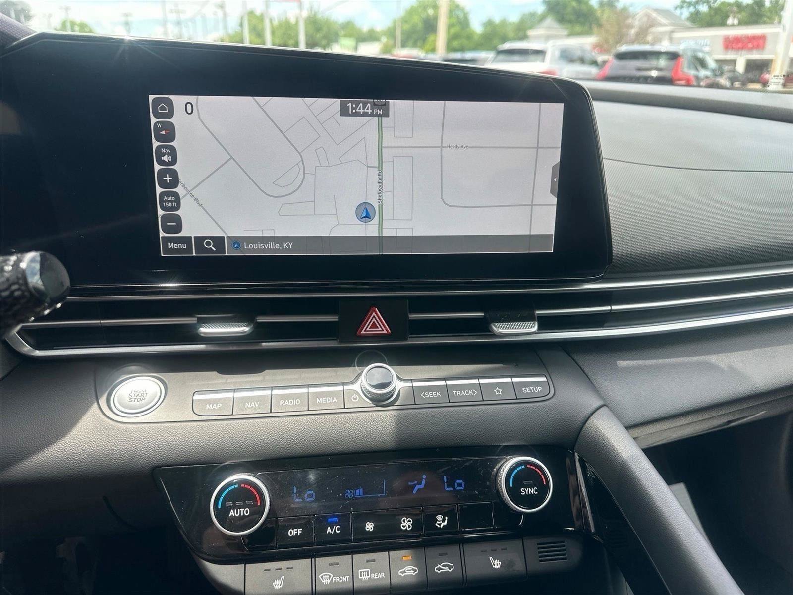 Used 2025 Hyundai Elantra SEL FWD image 27