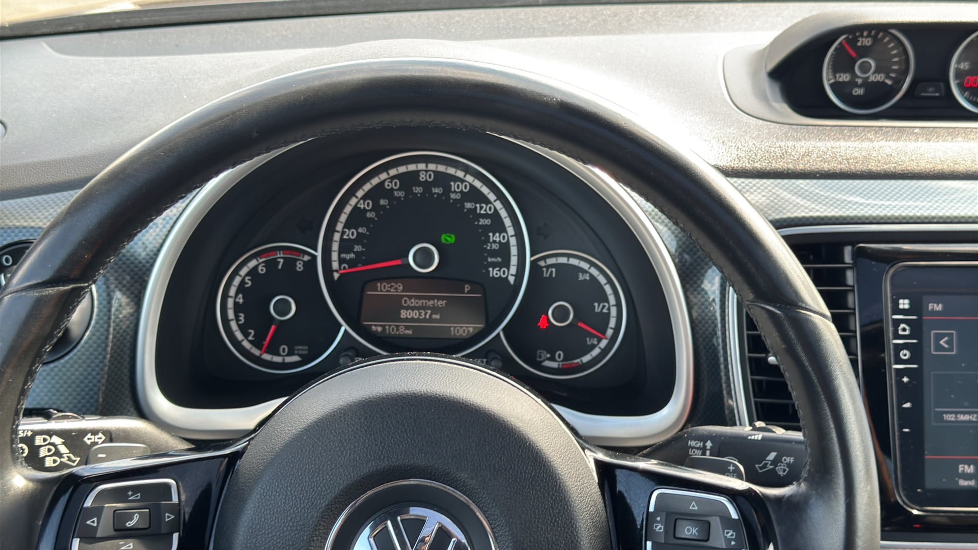 Used 2013 Volkswagen Beetle 2.0T FWD image 28
