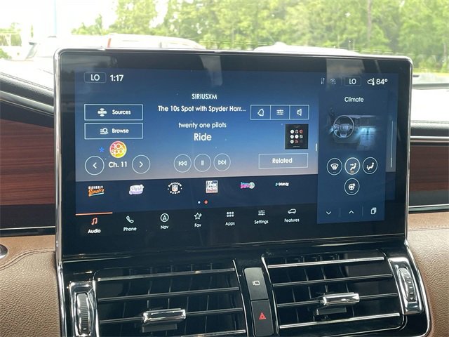 Used 2022 Lincoln Navigator Reserve image 22