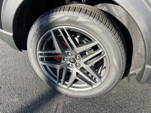 New 2026 Ford Explorer ST-Line w/ ST-Line Street Pack image 7