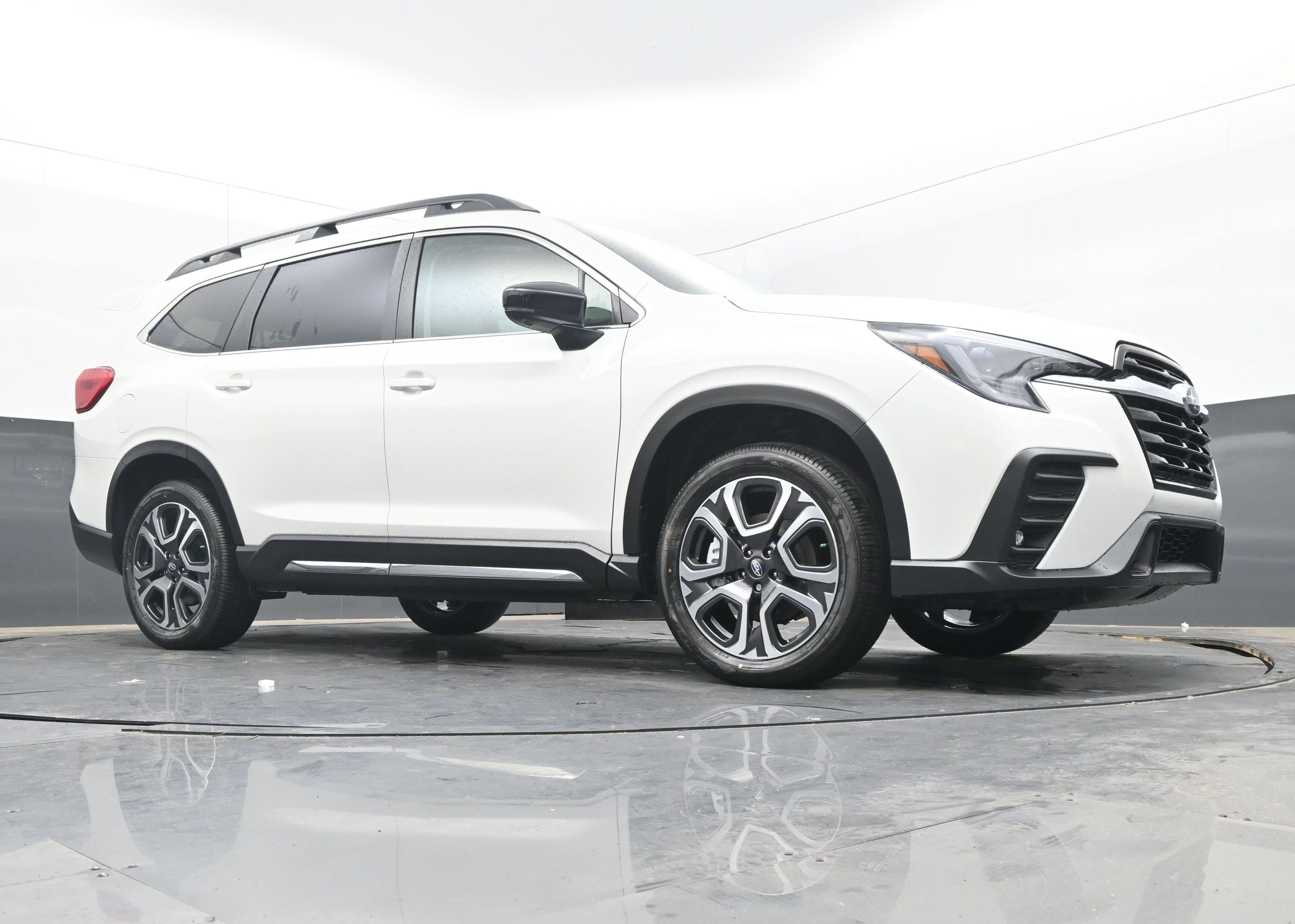 Certified 2025 Subaru Ascent Limited image 24