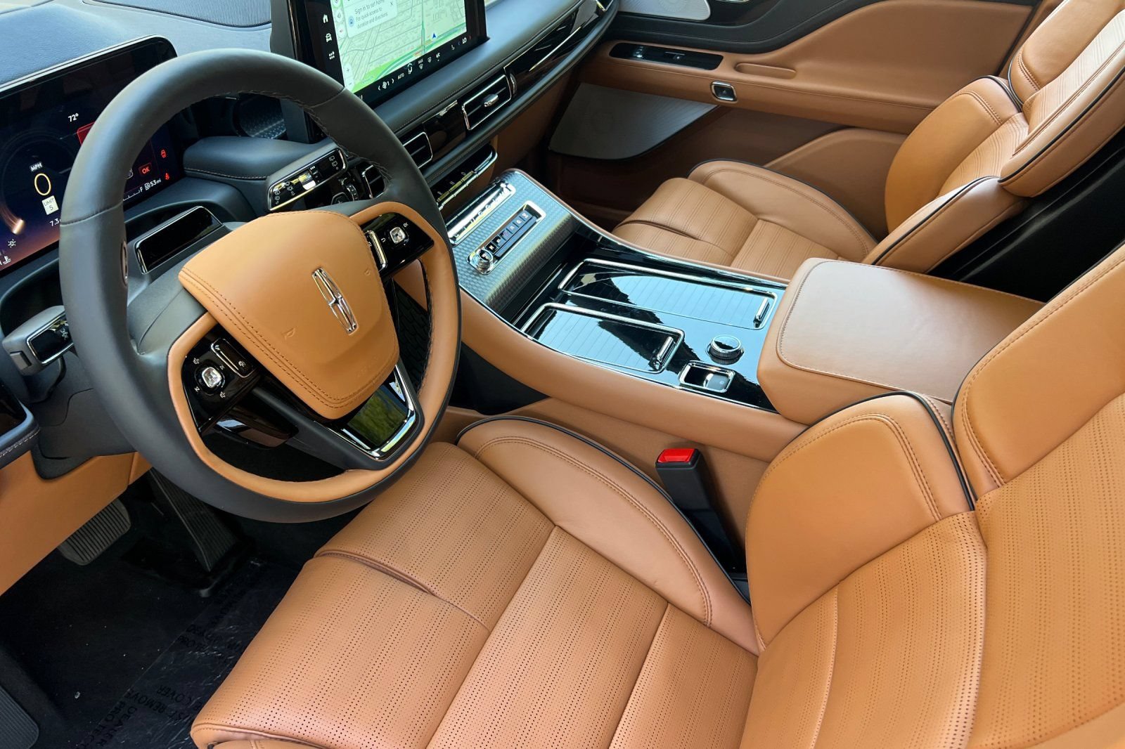 New 2026 Lincoln Aviator Black Label w/ Jet Appearance Package AWD/4WD image 7