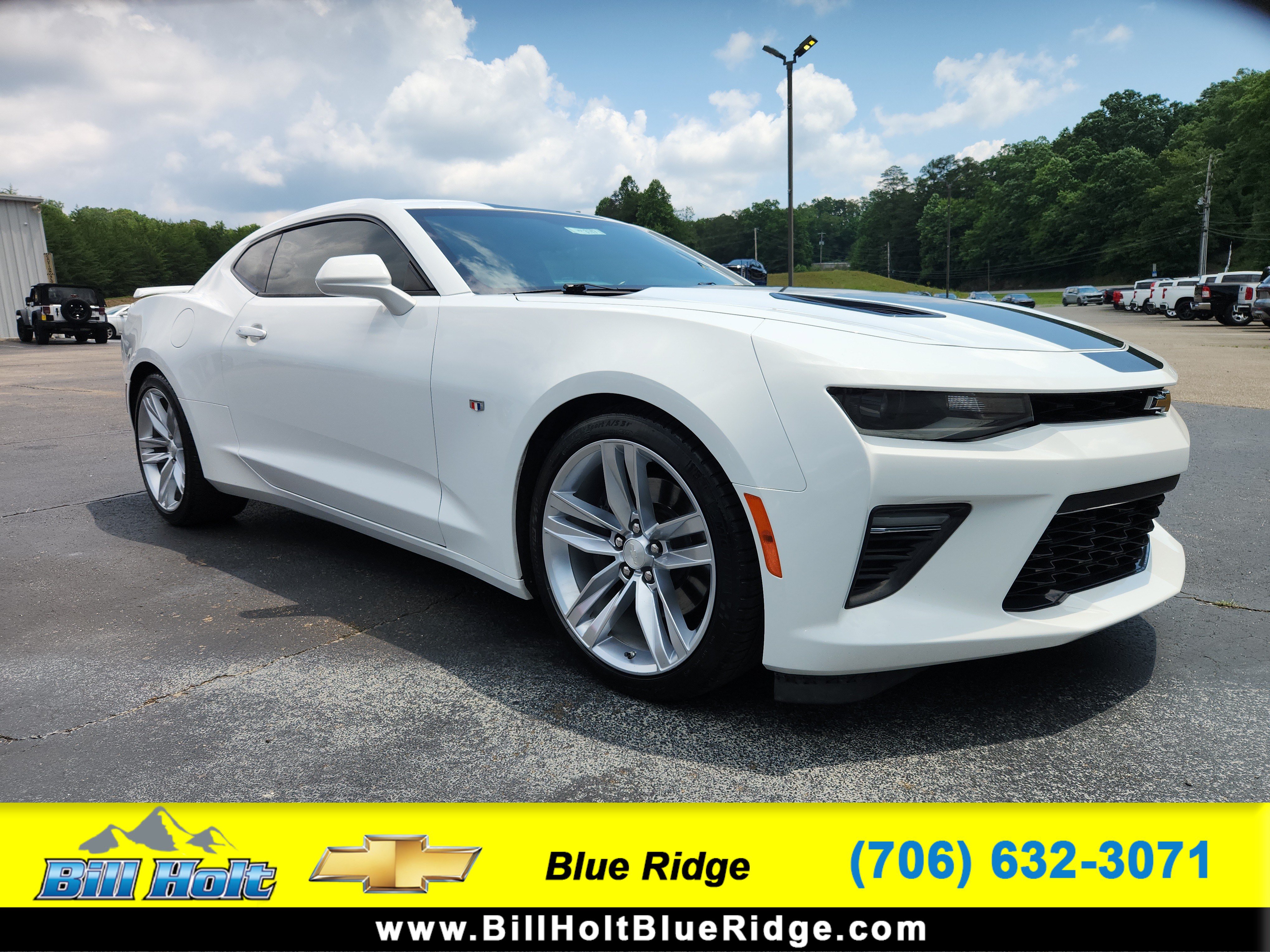 Used 2017 Chevrolet Camaro SS RWD image 8