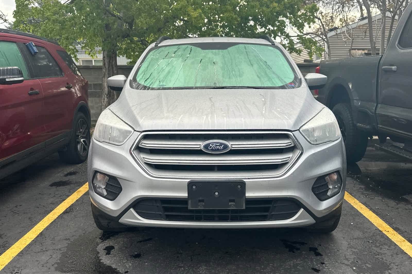 Used 2018 Ford Escape SE image 2